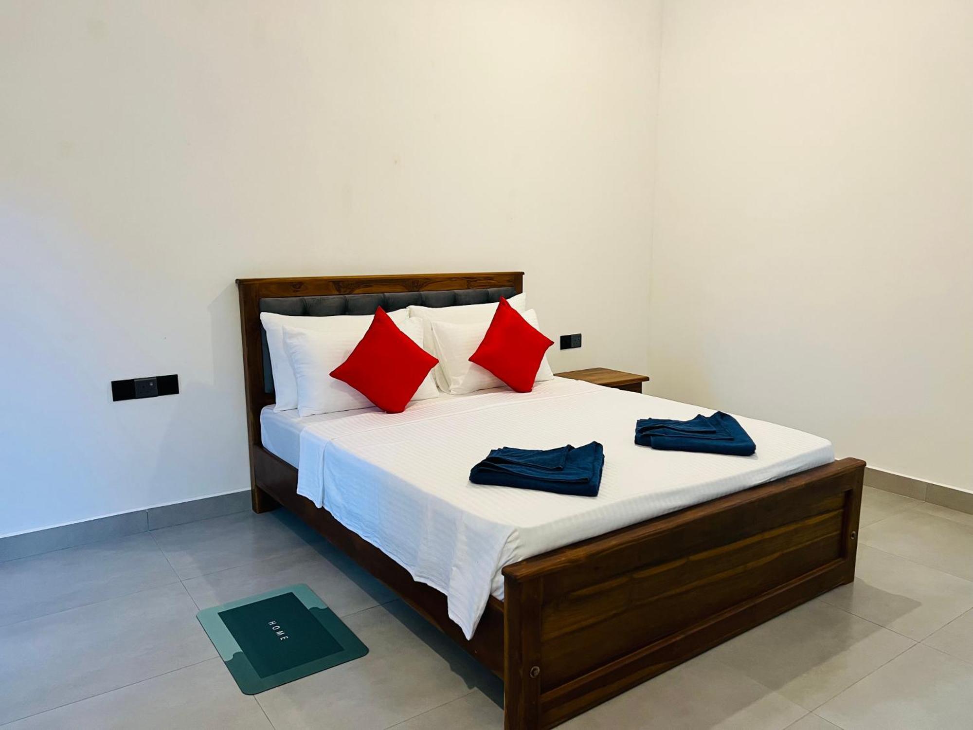 Maapagala Resort 锡吉里亚 外观 照片