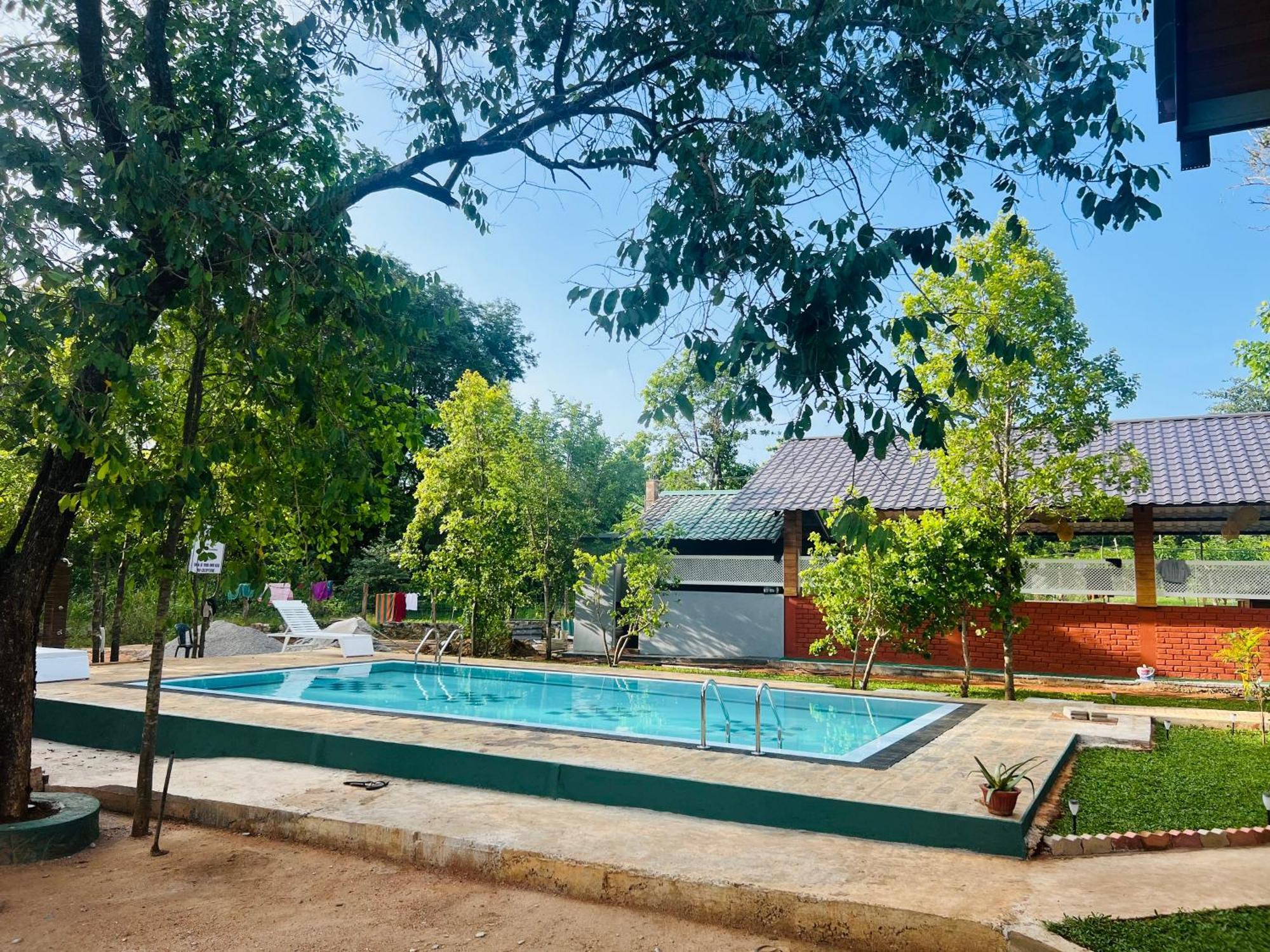 Maapagala Resort 锡吉里亚 外观 照片